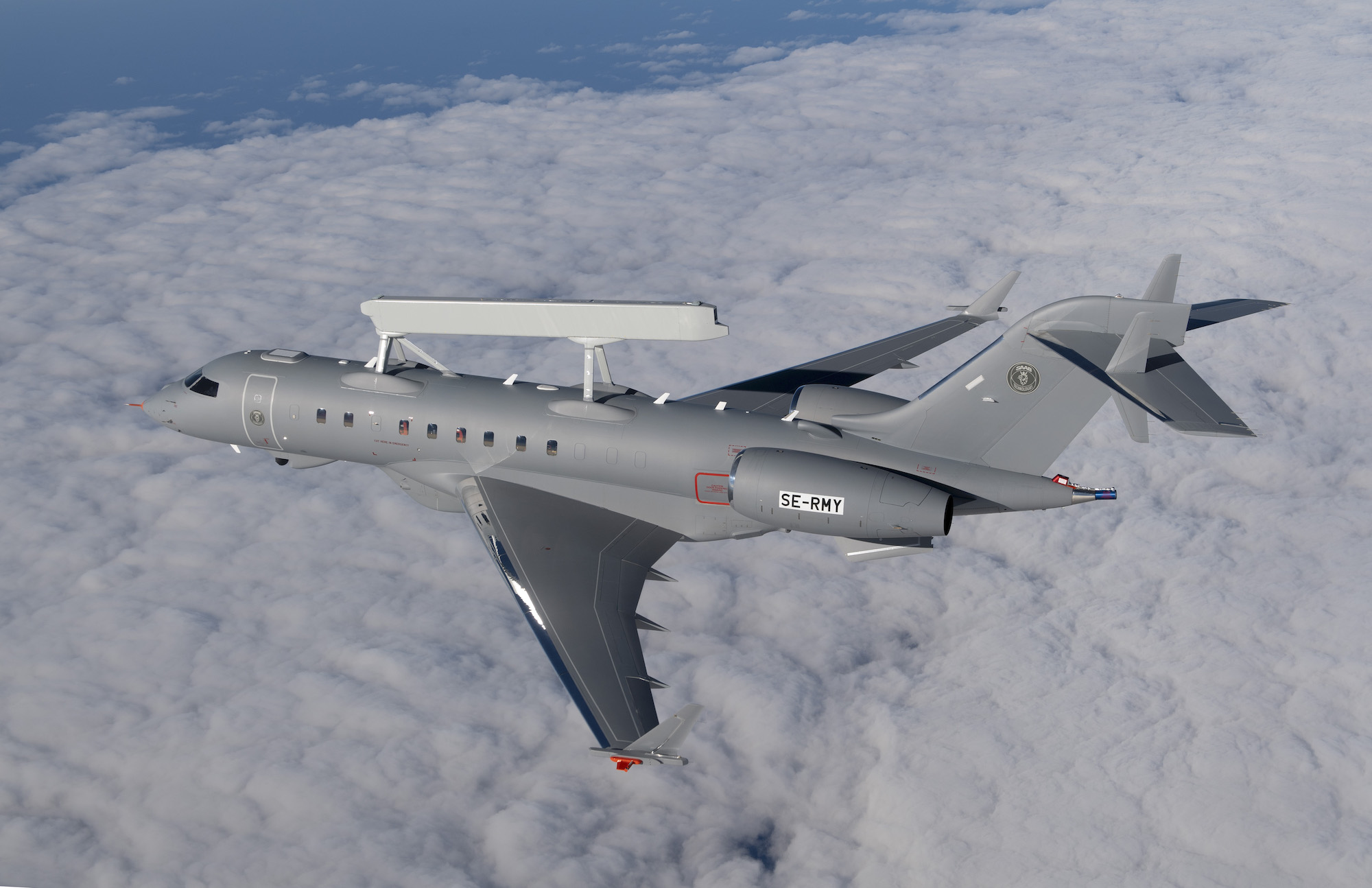 Køb overvågningsfly i stedet for flere F-35